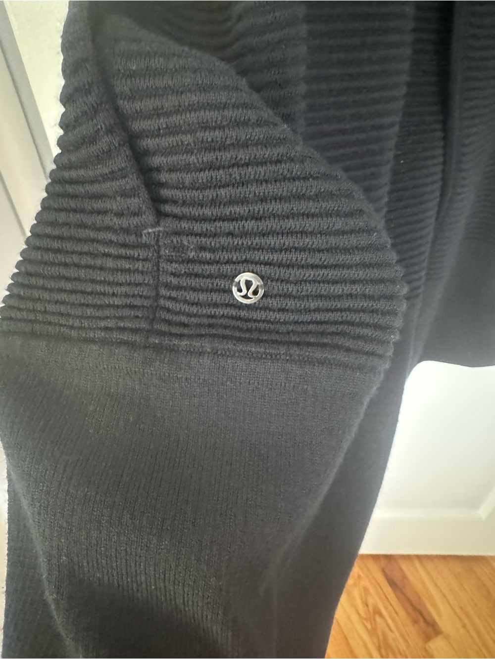 Lululemon Sit In Lotus Wrap II - Picture 7 of 8